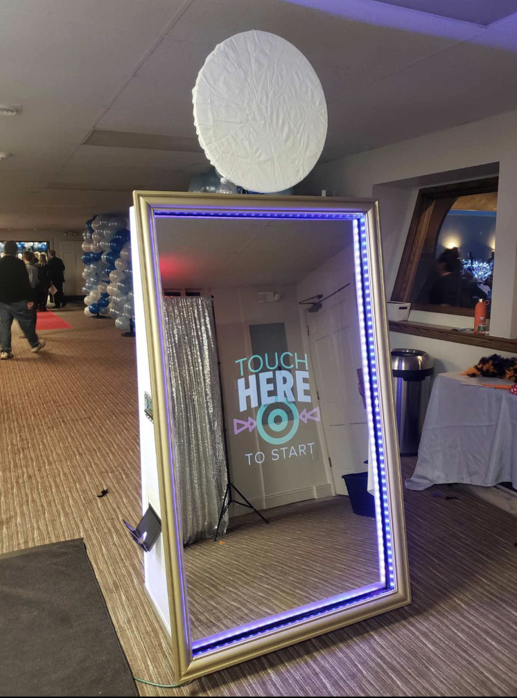 Mirror Photo Booth